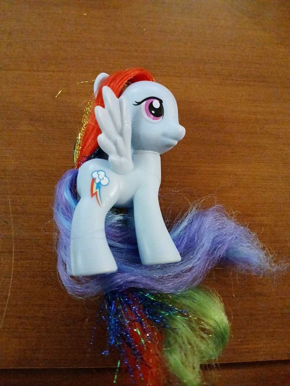 My Little Pony "RAINBOW DASH" ( 2010) Tinsel Hair Brushable G4 -small Flaw Read